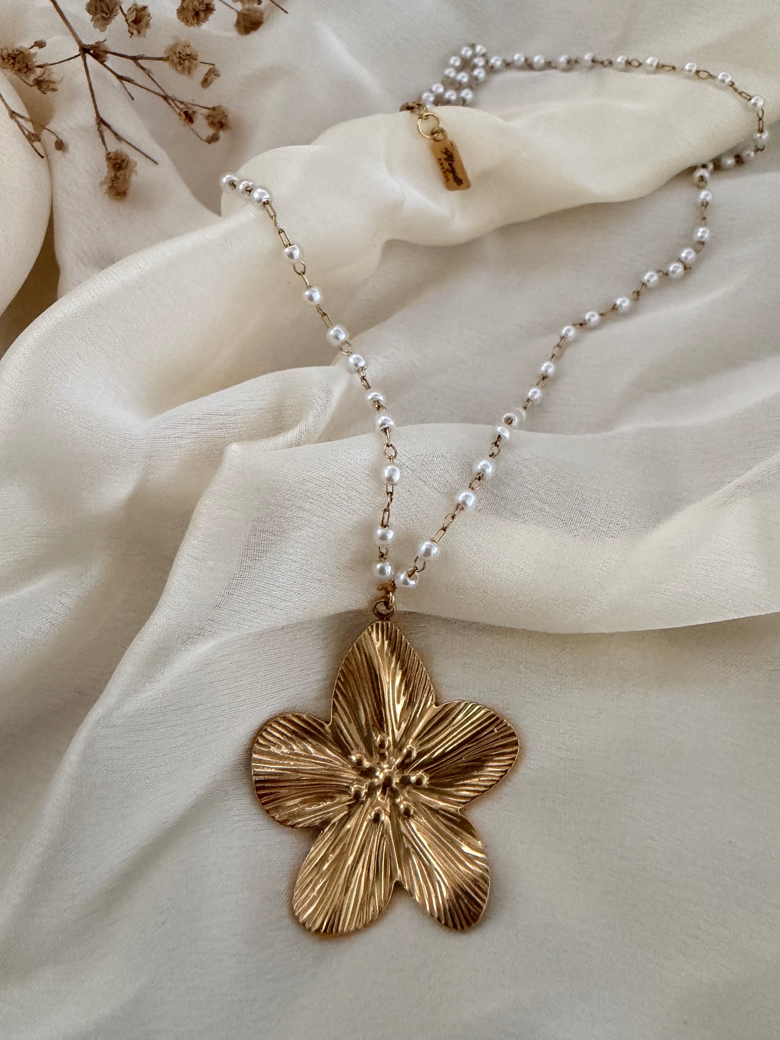 Collier Flora